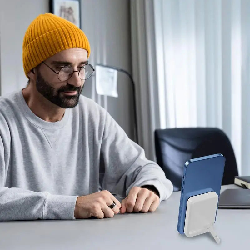 Power Bank Magnetic Foldable Compact Power Bank Portable Charger Fast Charging Large-Capacity Wireless Power Bank For Phone